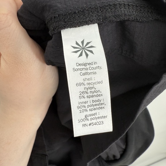 Athleta Trekkie Cargo Skort Womens Size 6 Black Performance Stretch Pockets - Picture 6 of 7